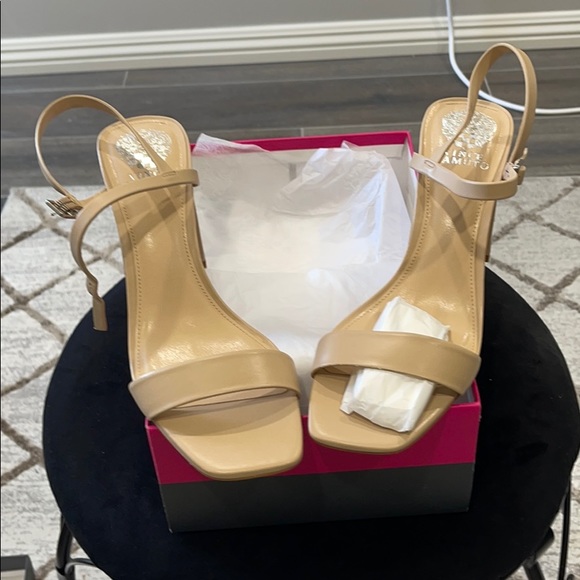 Vince Camuto Block Heels - Picture 3 of 5